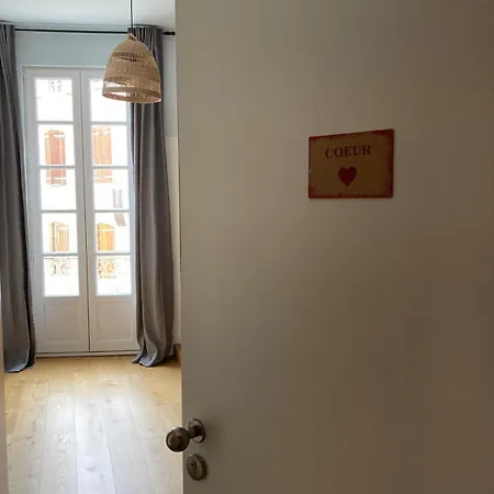 Ariejoie - Privee Dans Maison En Centre Historique Affittacamere 3*